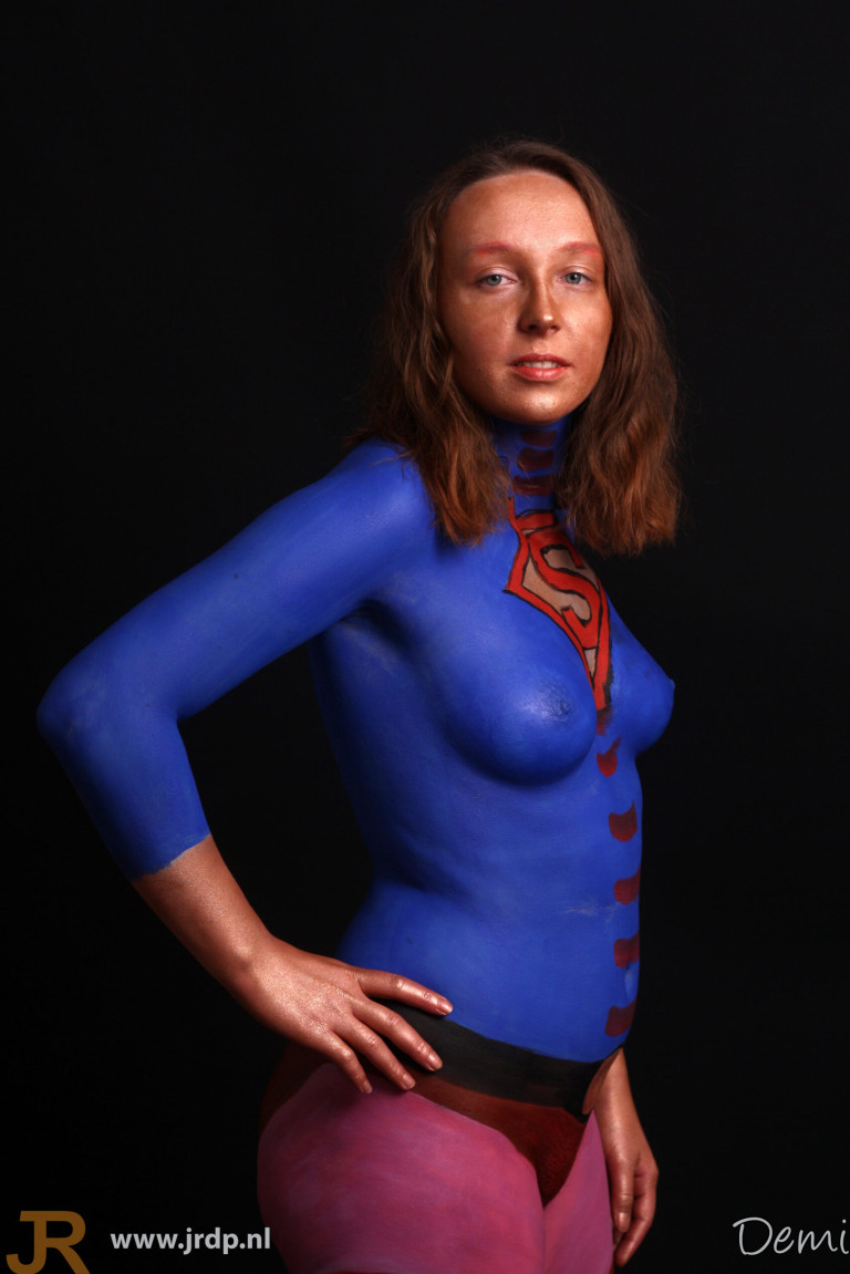 Datum: 03-11-2018
Model: Demi
Bodypainters: Karel & Anoniem Datum: 03-11-2018
Model: Demi
Bodypainters: Karel & Anoniem