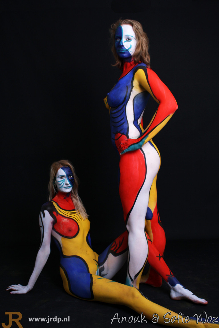 Datum: 12-07-2018
Modellen (v.l.n.r.): Sofie Woz & Anouk
Bodypainter: Anoniem Datum: 12-07-2018
Modellen (v.l.n.r.): Sofie Woz & Anouk
Bodypainter: Anoniem