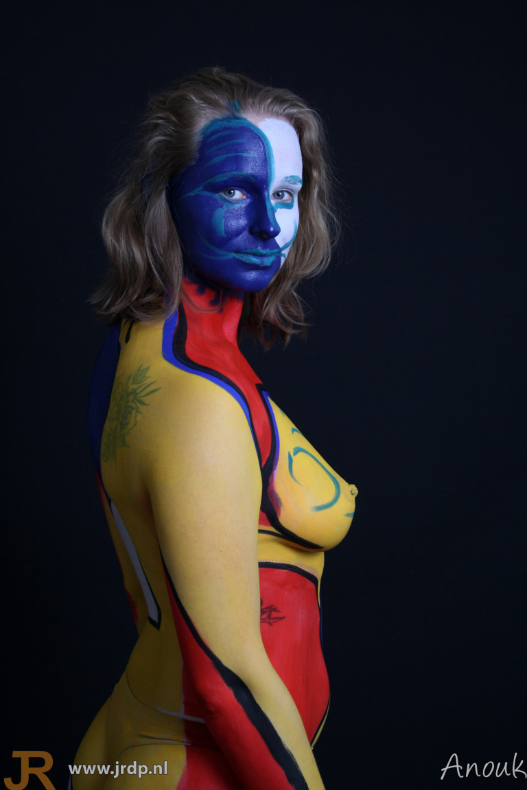 Datum: 12-07-2018
Model: Anouk
Bodypainter: Anoniem Datum: 12-07-2018
Model: Anouk
Bodypainter: Anoniem