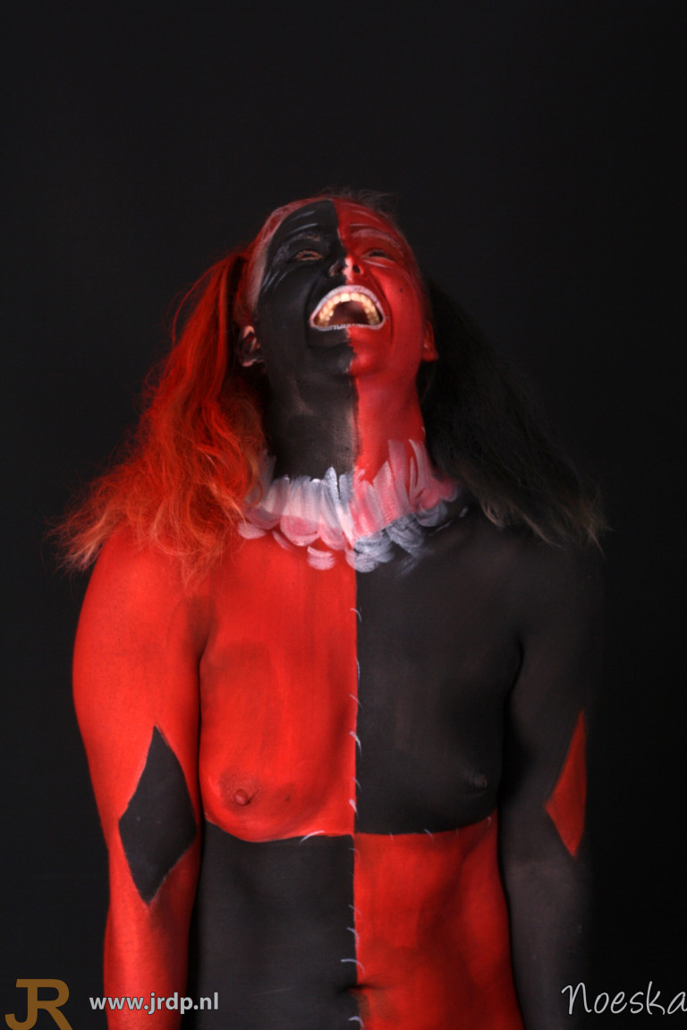 Datum: 03-11-2018
Model: Noeska
Bodypainters: Karel & Anoniem Datum: 03-11-2018
Model: Noeska
Bodypainters: Karel & Anoniem